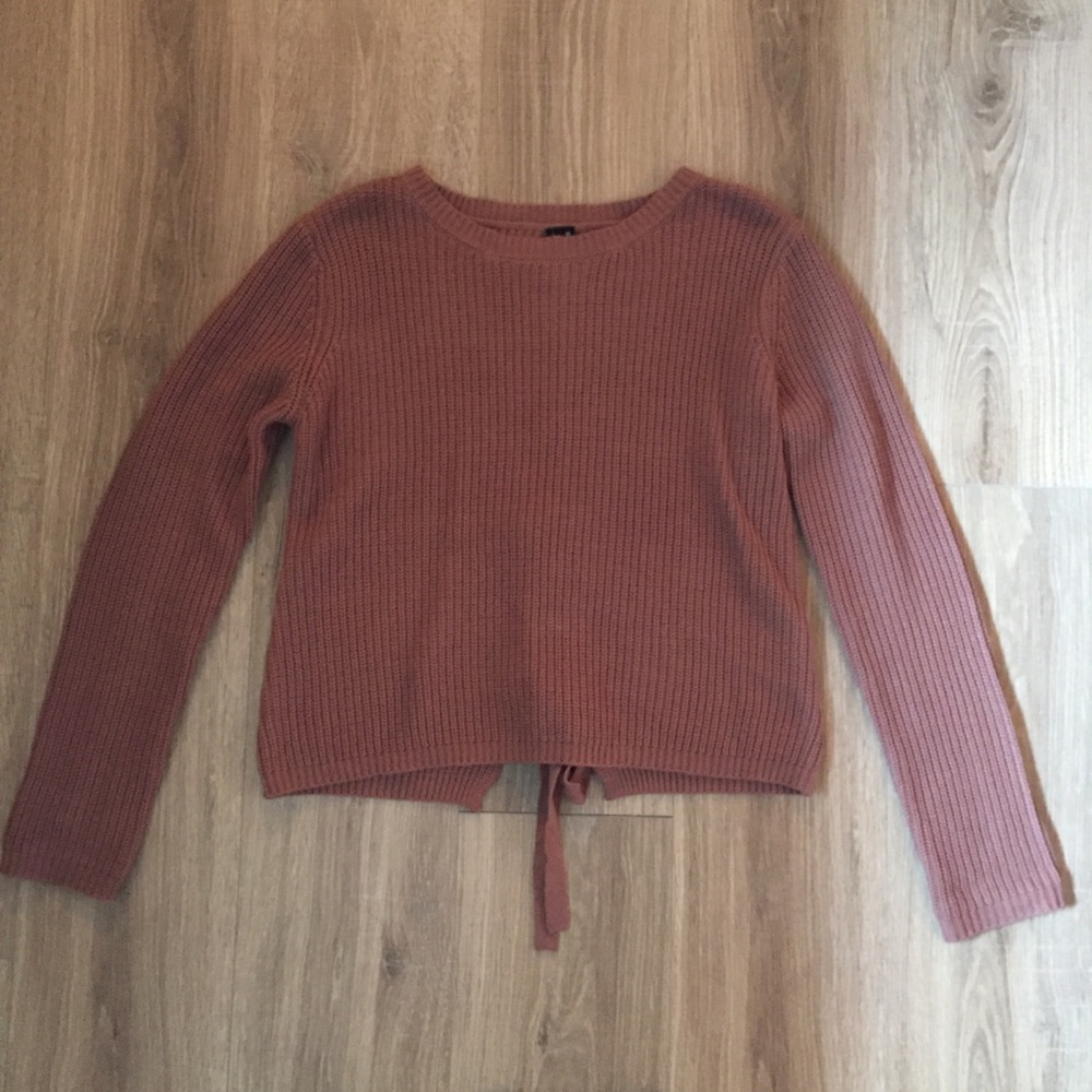 Mauve tie back sweater